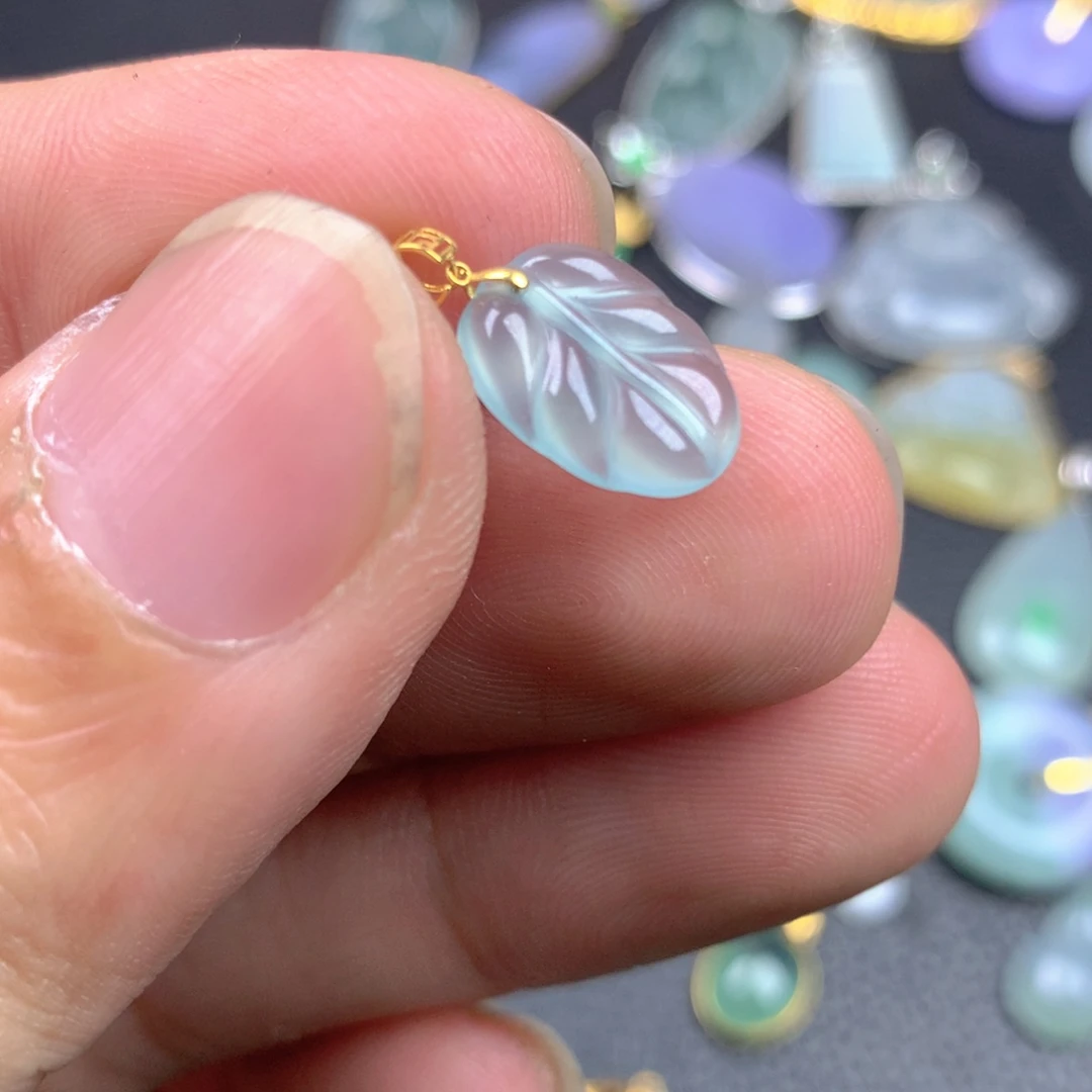 【闪购商品】翡翠18K金镶嵌颈饰翡翠