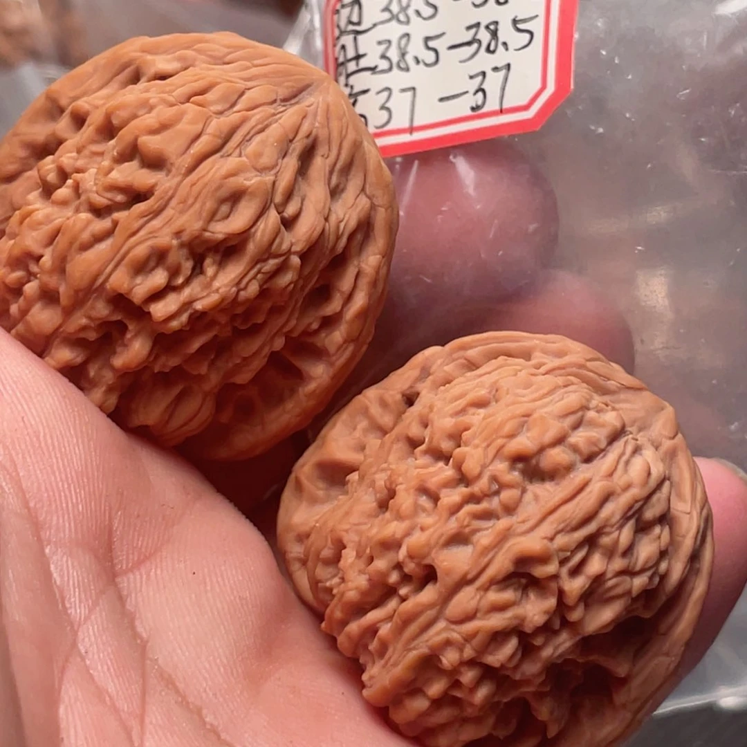 猴头核桃把件鄂*南疆