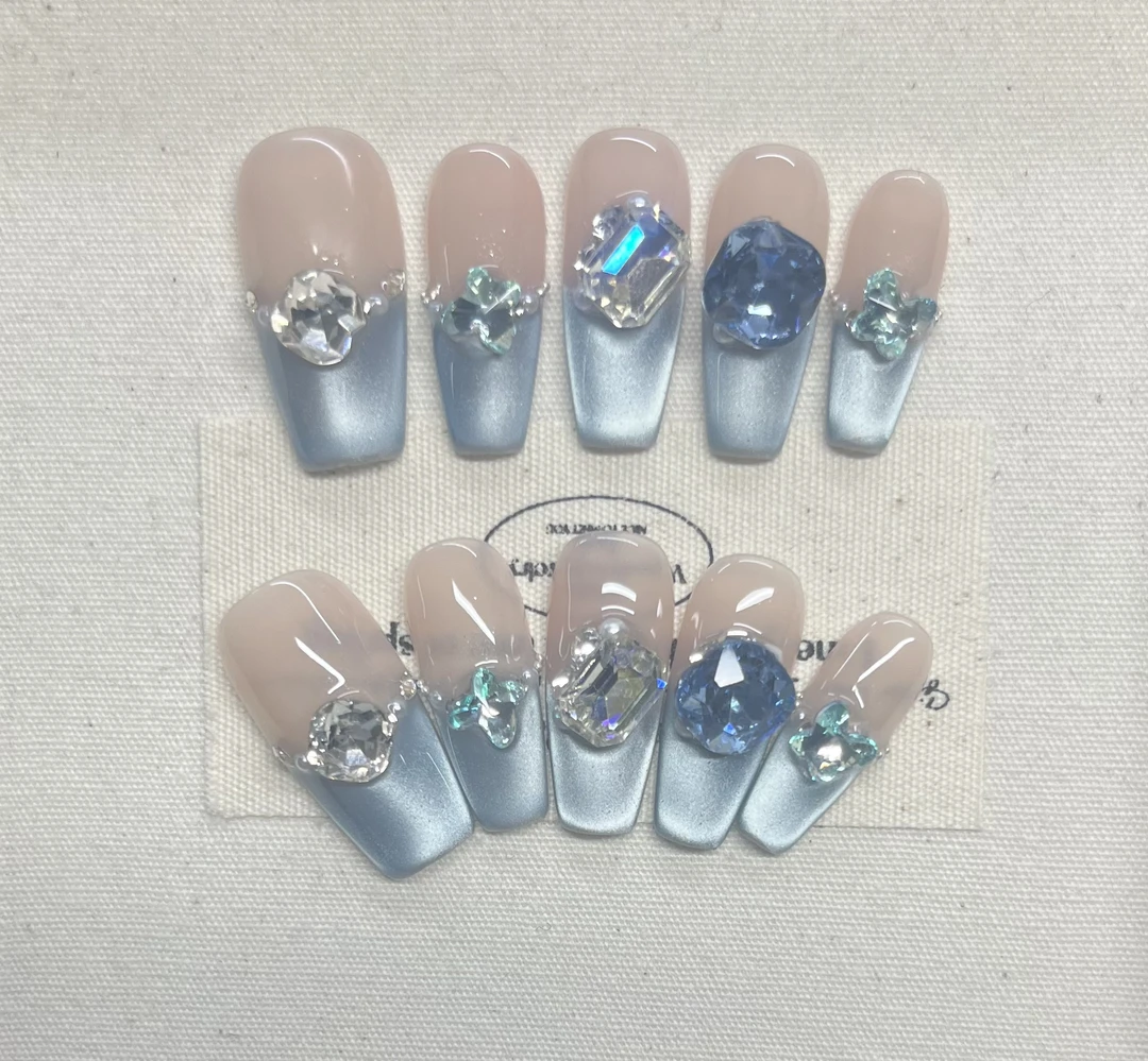 【蓝色多瑙河】蓝色猫眼法式显白穿戴甲纯手工美甲贴片