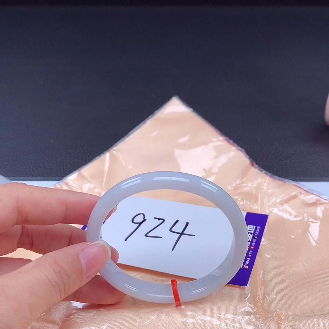 翡翠手镯（贵妃镯）未镶嵌手镯100325