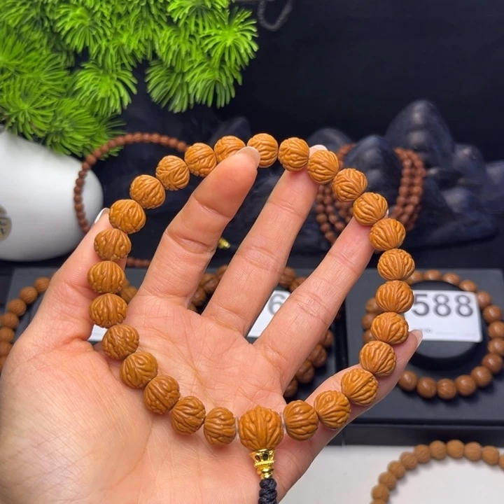 我***子吊坠桃核小金豆11➕