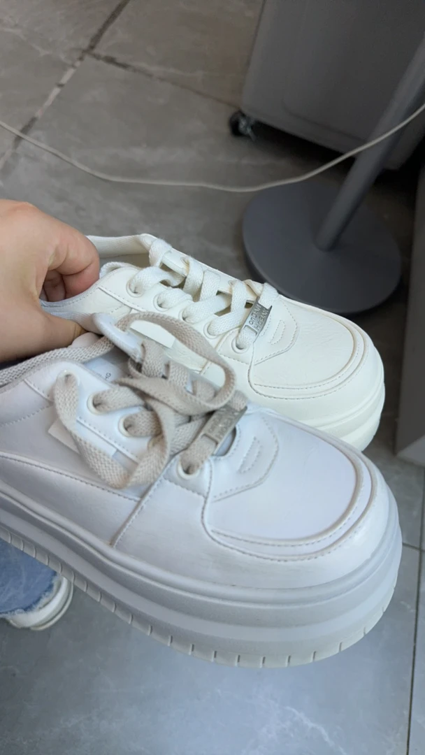 运动休闲鞋板鞋时尚休闲鞋网面百搭休闲鞋机能风7018