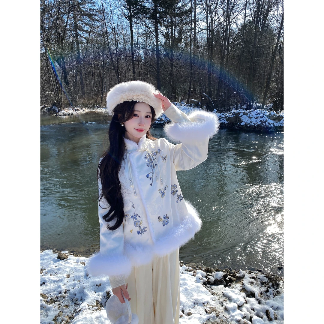GA盈瓷 新中式白色百搭羽绒外套女秋冬新款上衣 24FW1132