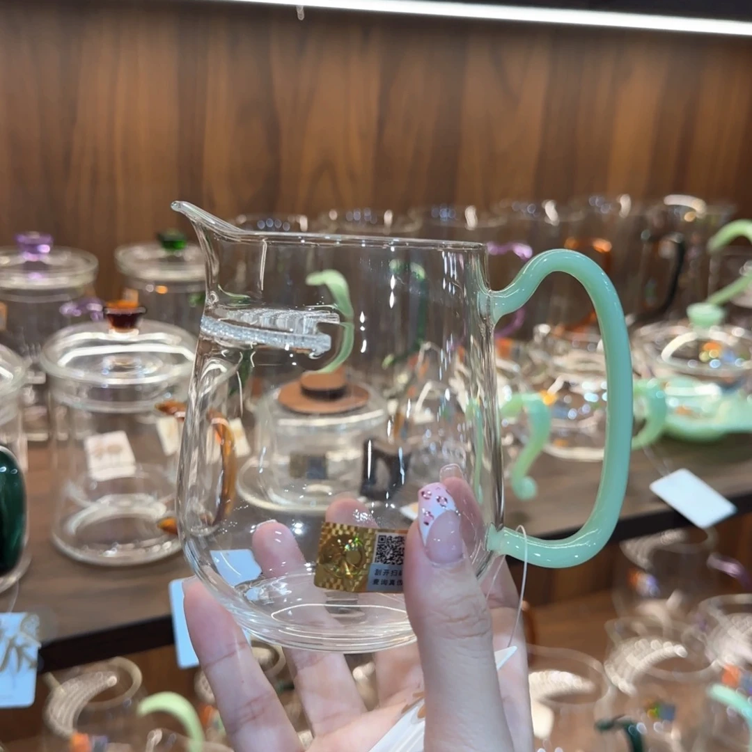 禾器丰然浅玉色。。。