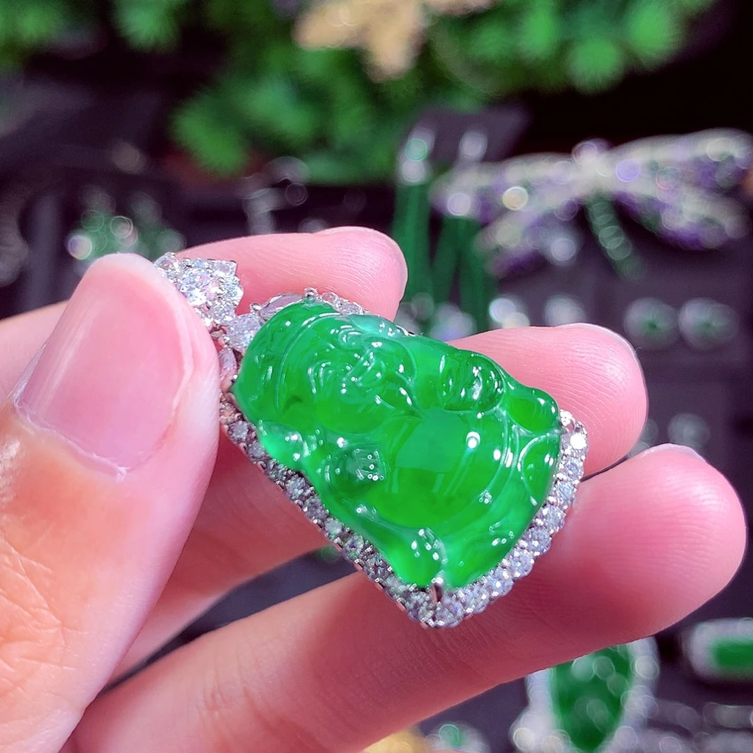 颈饰未镶嵌翡翠天然