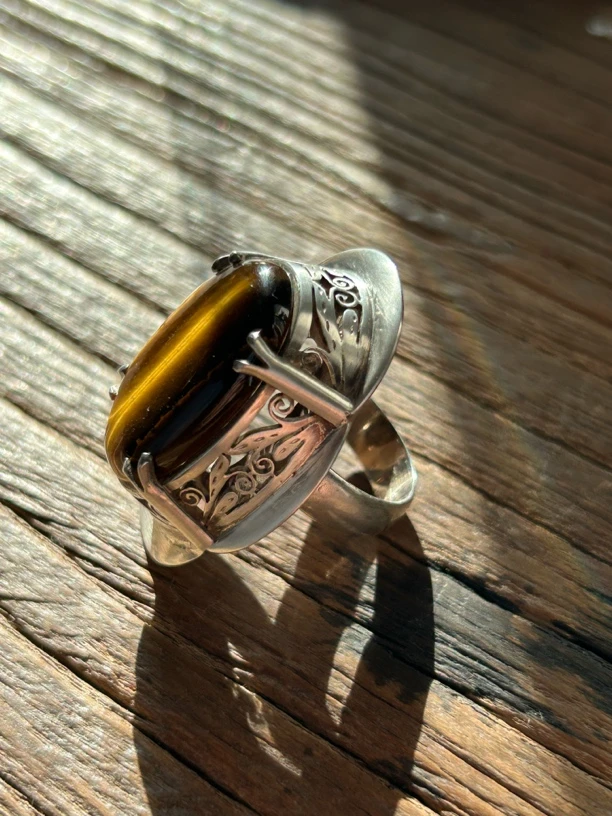 925银戒指 尼泊尔纯手工银镶嵌虎眼石木边石镂空雕刻戒指复古