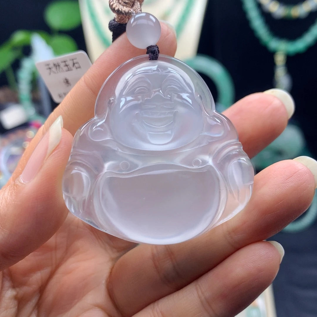 颈饰未镶嵌石英质玉