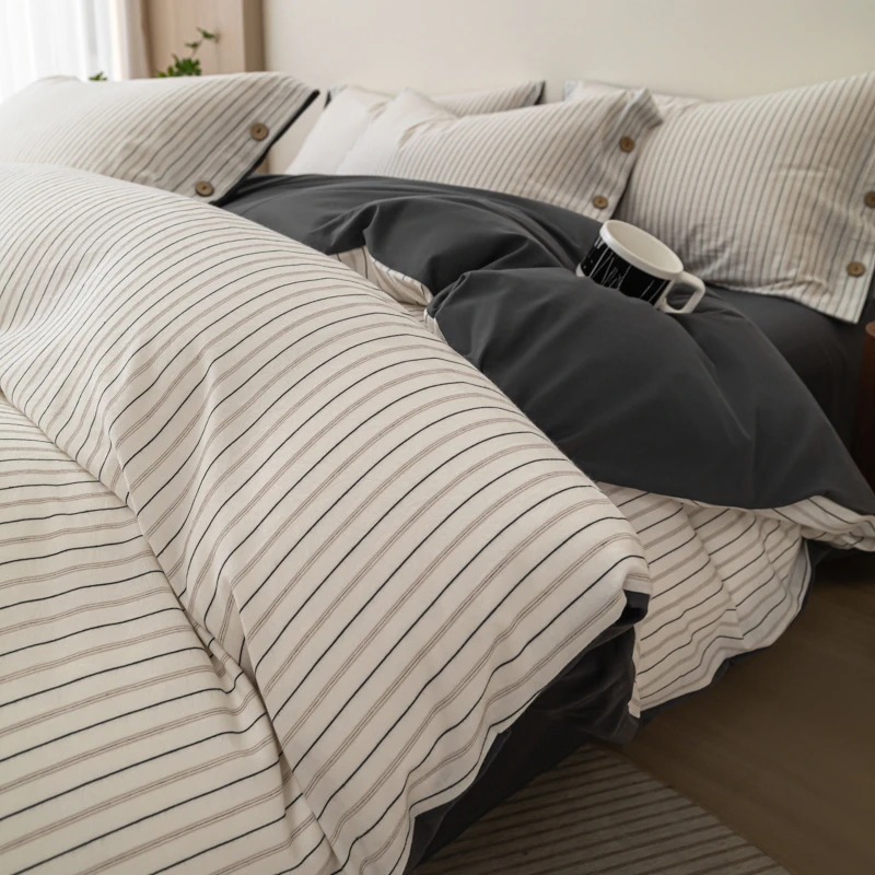 简约风黑灰条纽扣款床上四件套纯棉100%全棉被套床单床笠四季通用