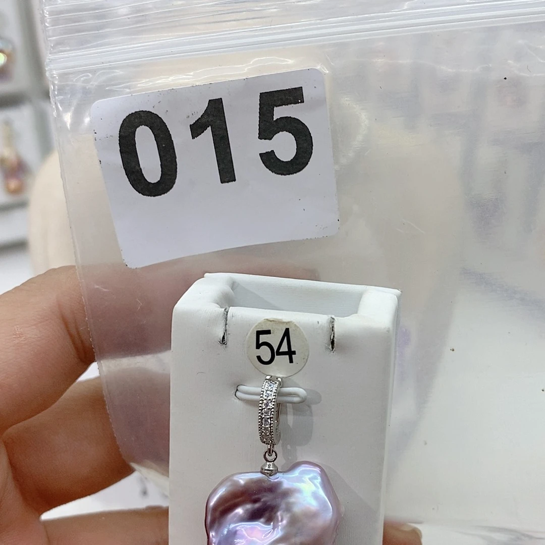 淡水珍珠颈饰合金