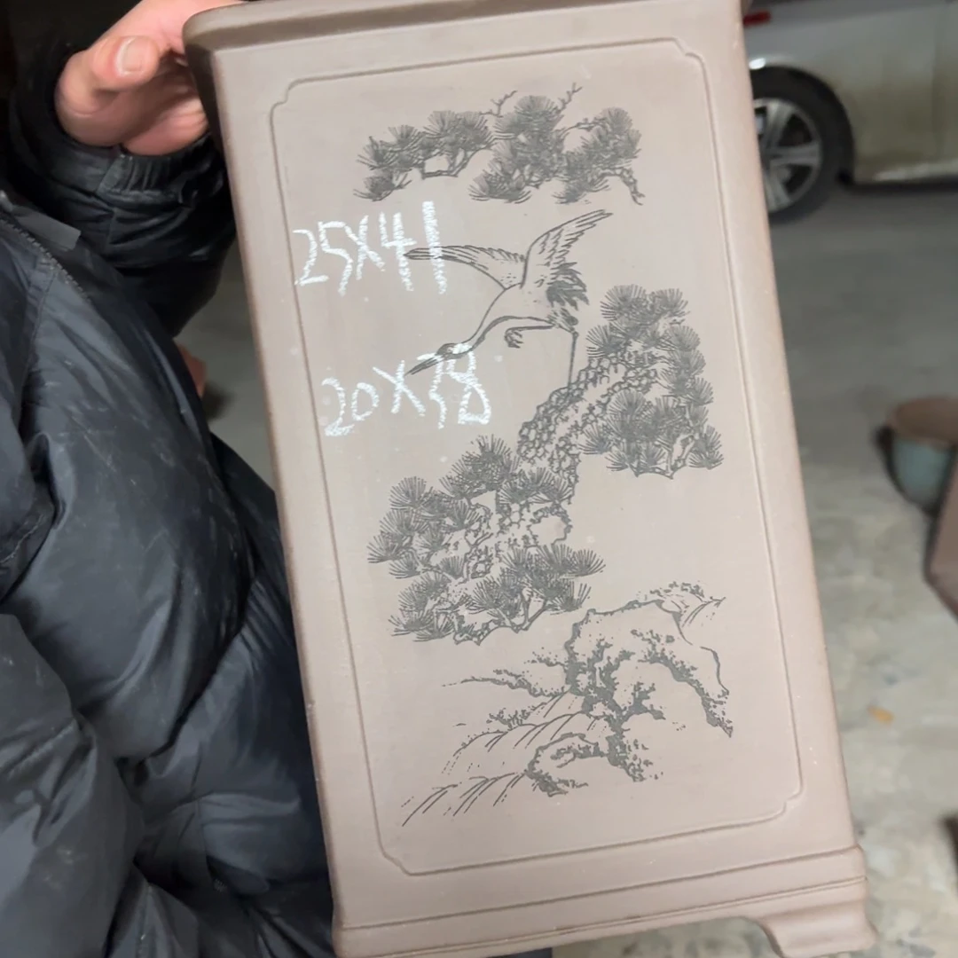 紫砂花盆呜呜呜呜