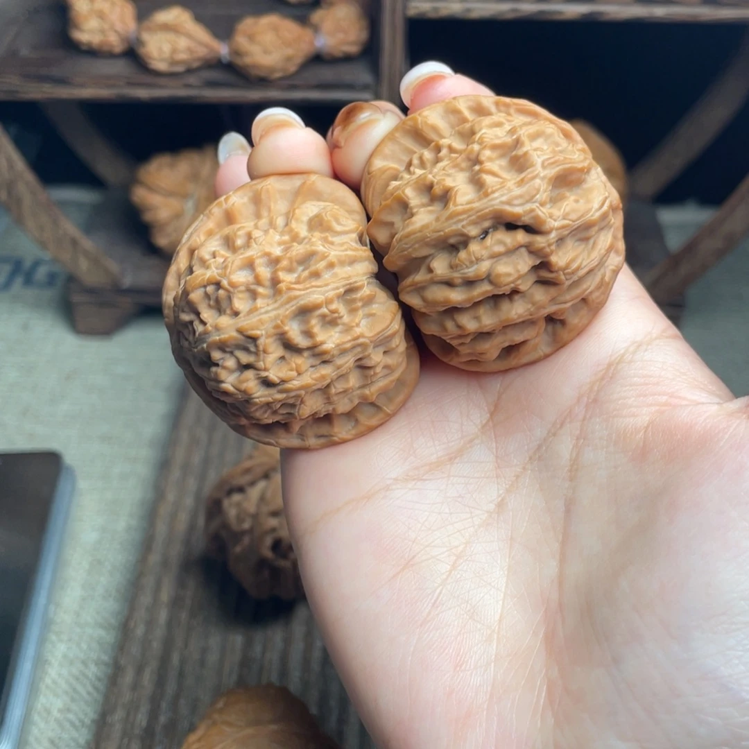 吊坠文玩核桃头货新果白狮子44 全品白茬克重打手