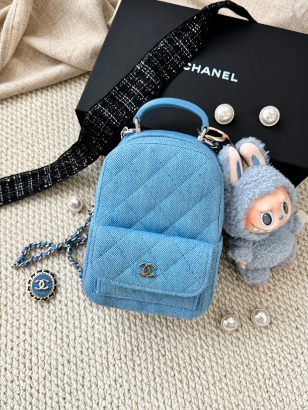 全新未使用 Chanel/香奈儿 chanel25p浅牛仔mini双肩包