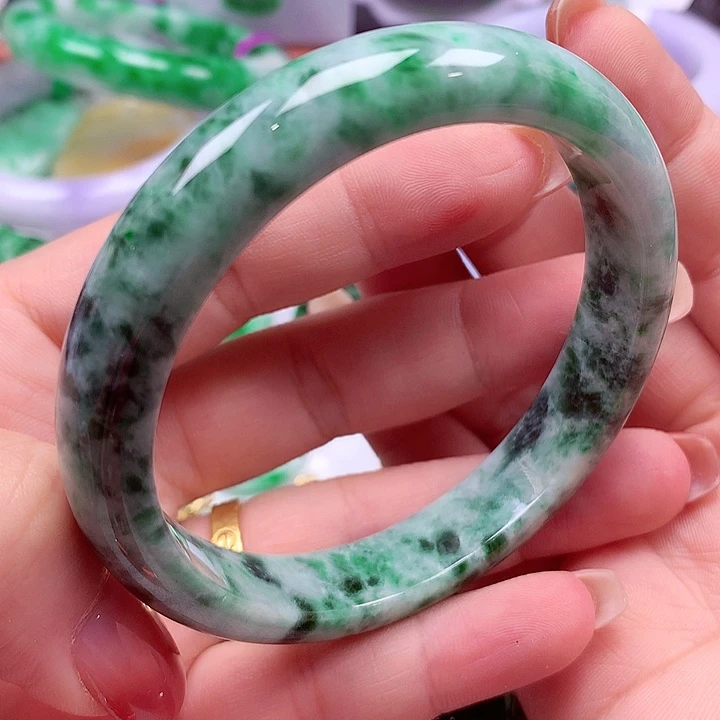 翡翠未镶嵌手镯翡翠手镯