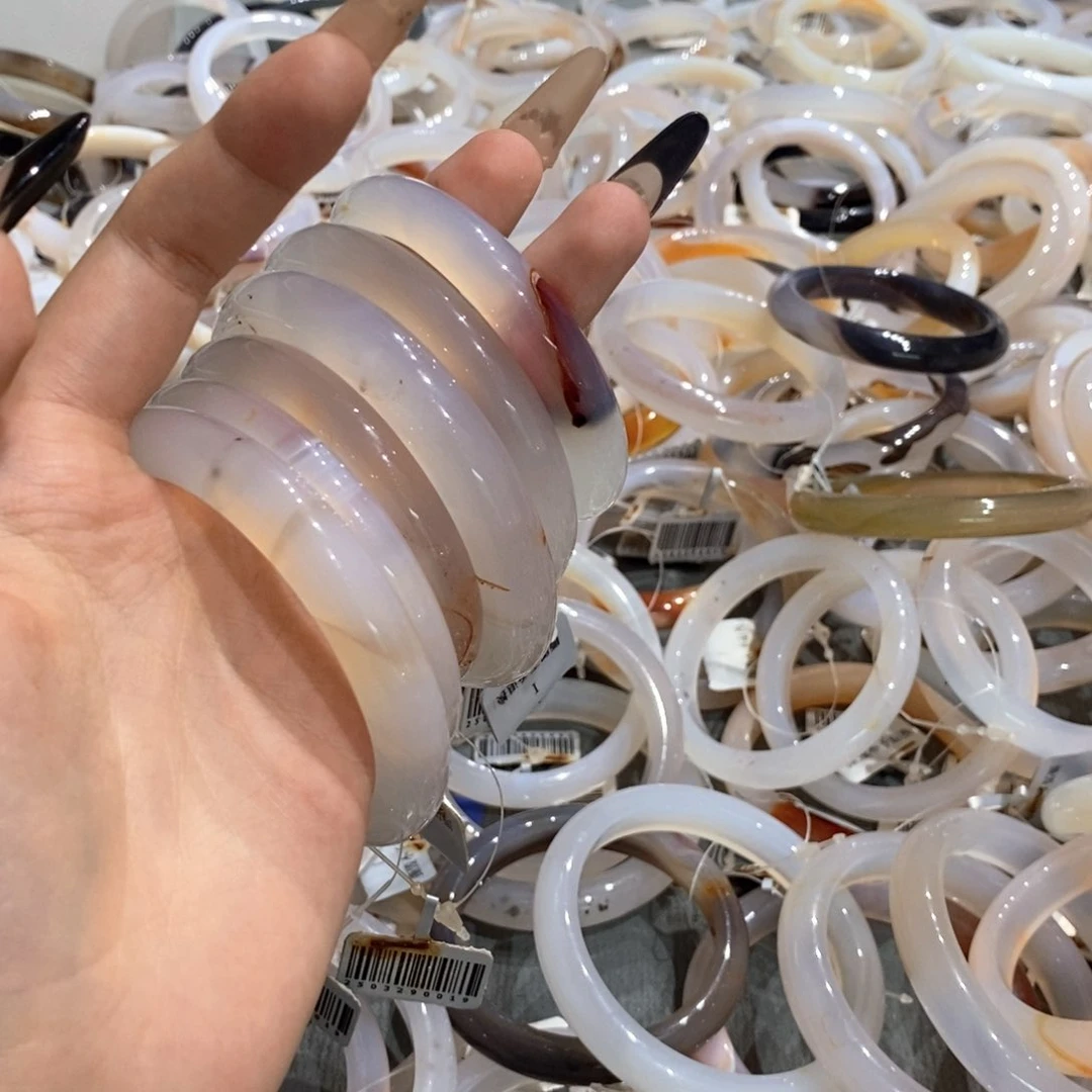 玛瑙/玉髓手镯未镶嵌