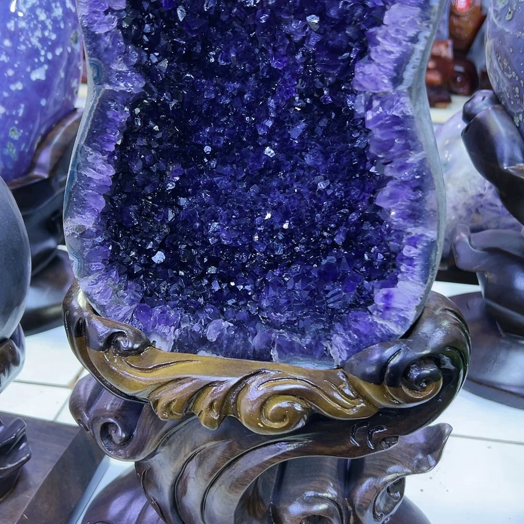 紫晶未镶嵌大型摆件（非配饰）