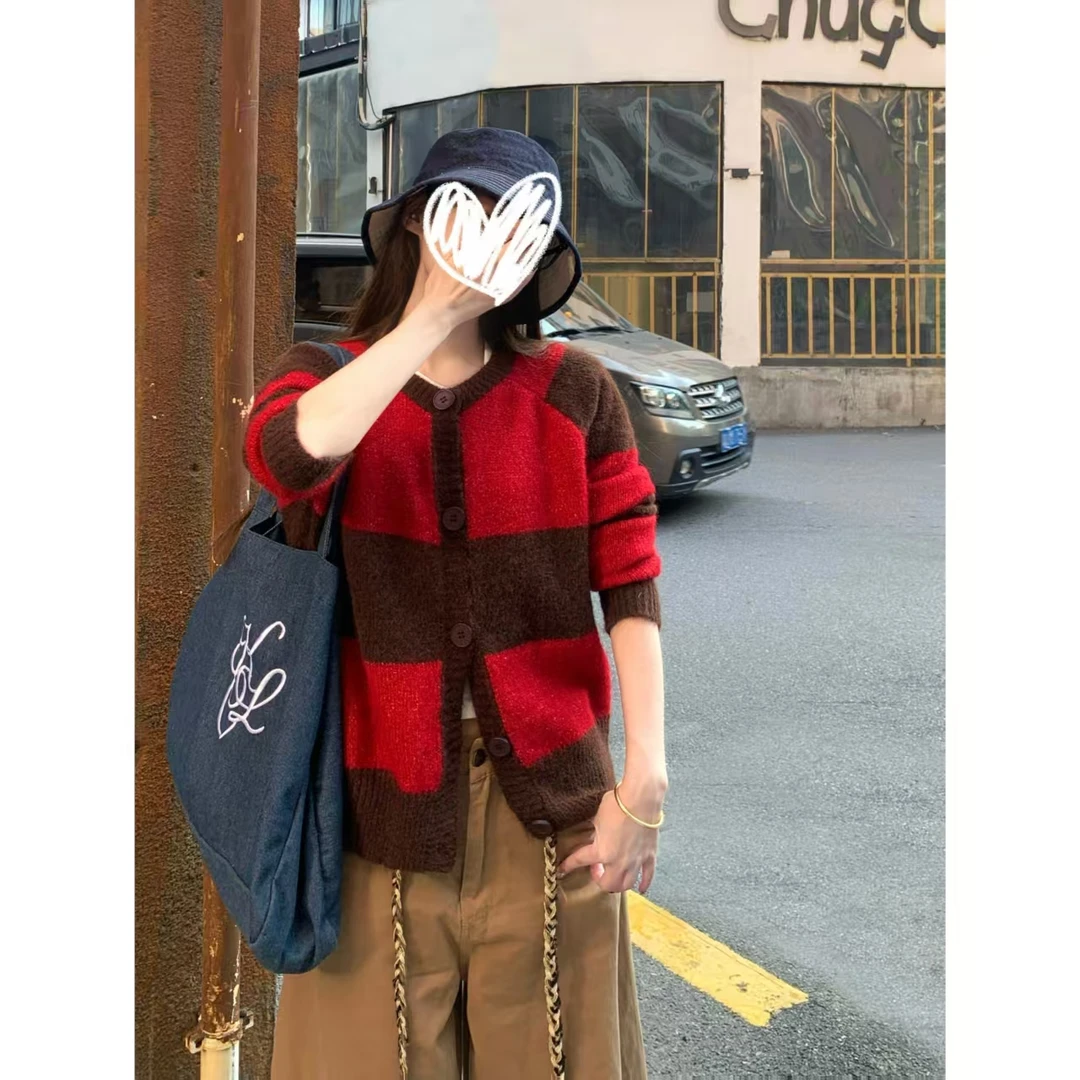 巴塞旧事~秋季复古撞色小众个性针织开衫女H583