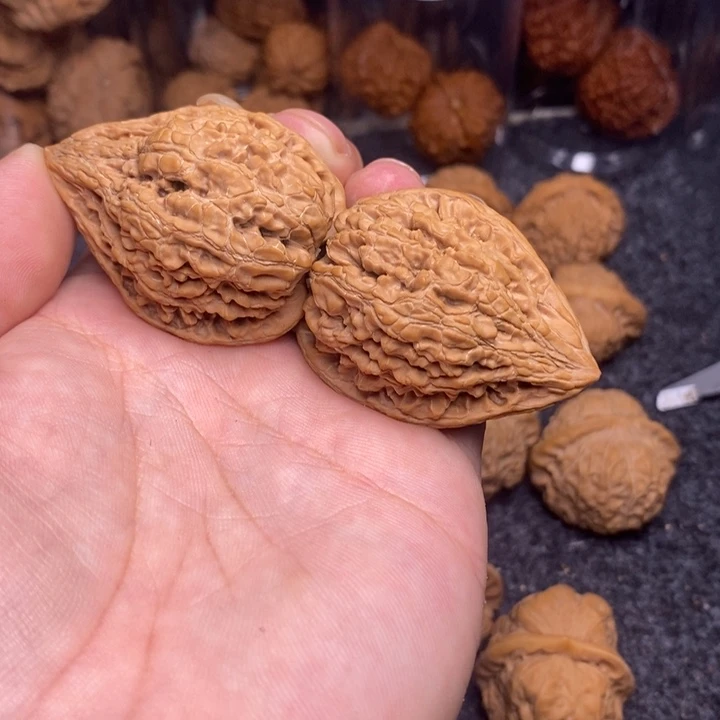 吊坠文玩核桃38全品座佛