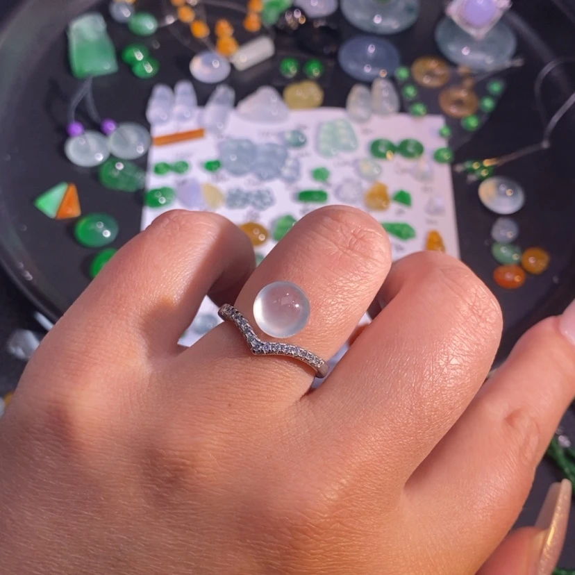 【闪购商品】翡翠挂件未镶嵌蛋