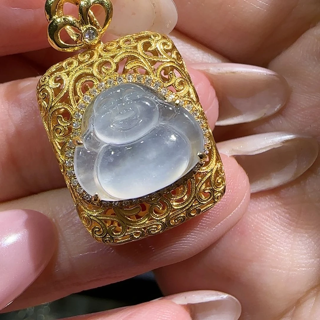 【闪购商品】颈饰18K金镶嵌翡翠?****n