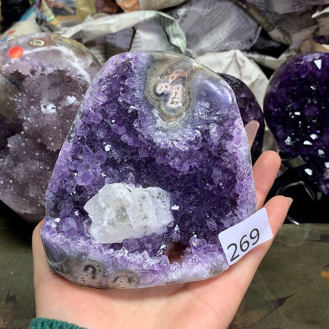 紫晶大型摆件（非配饰）未镶嵌