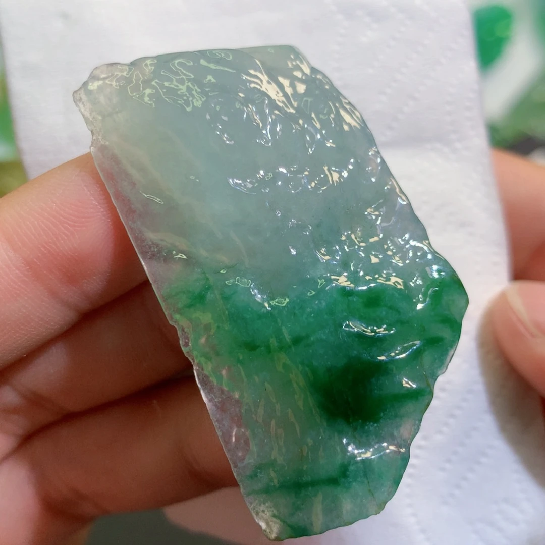 【闪购商品】翡翠吊坠(不含链)未镶嵌