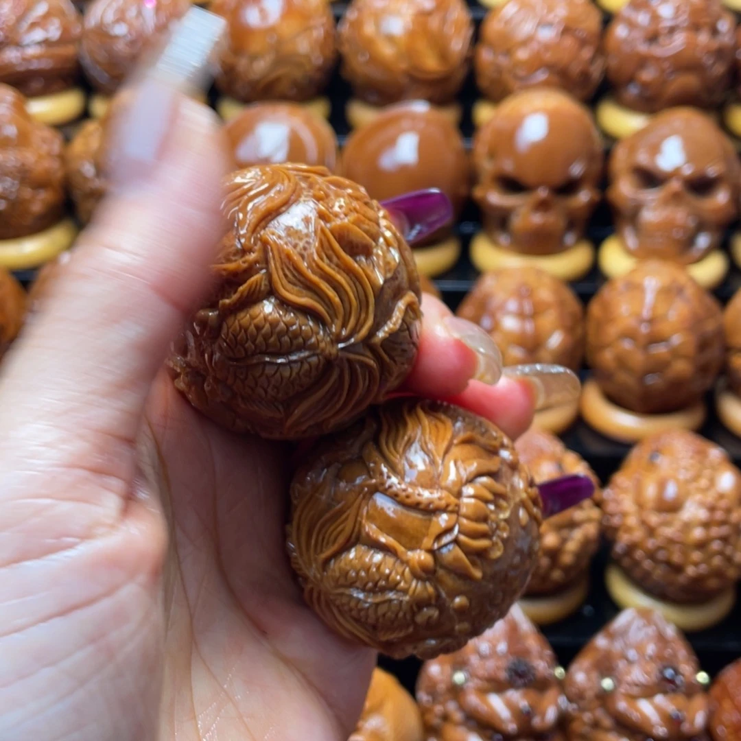 嫩***露橄榄核把件橄榄球