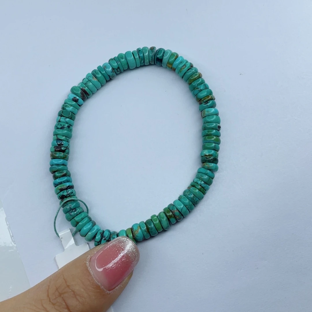 绿松石颈饰未镶嵌