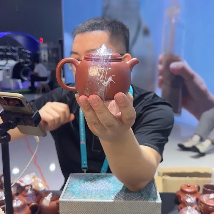 弛***哥紫砂茶杯朱泥全手匏尊  260CC