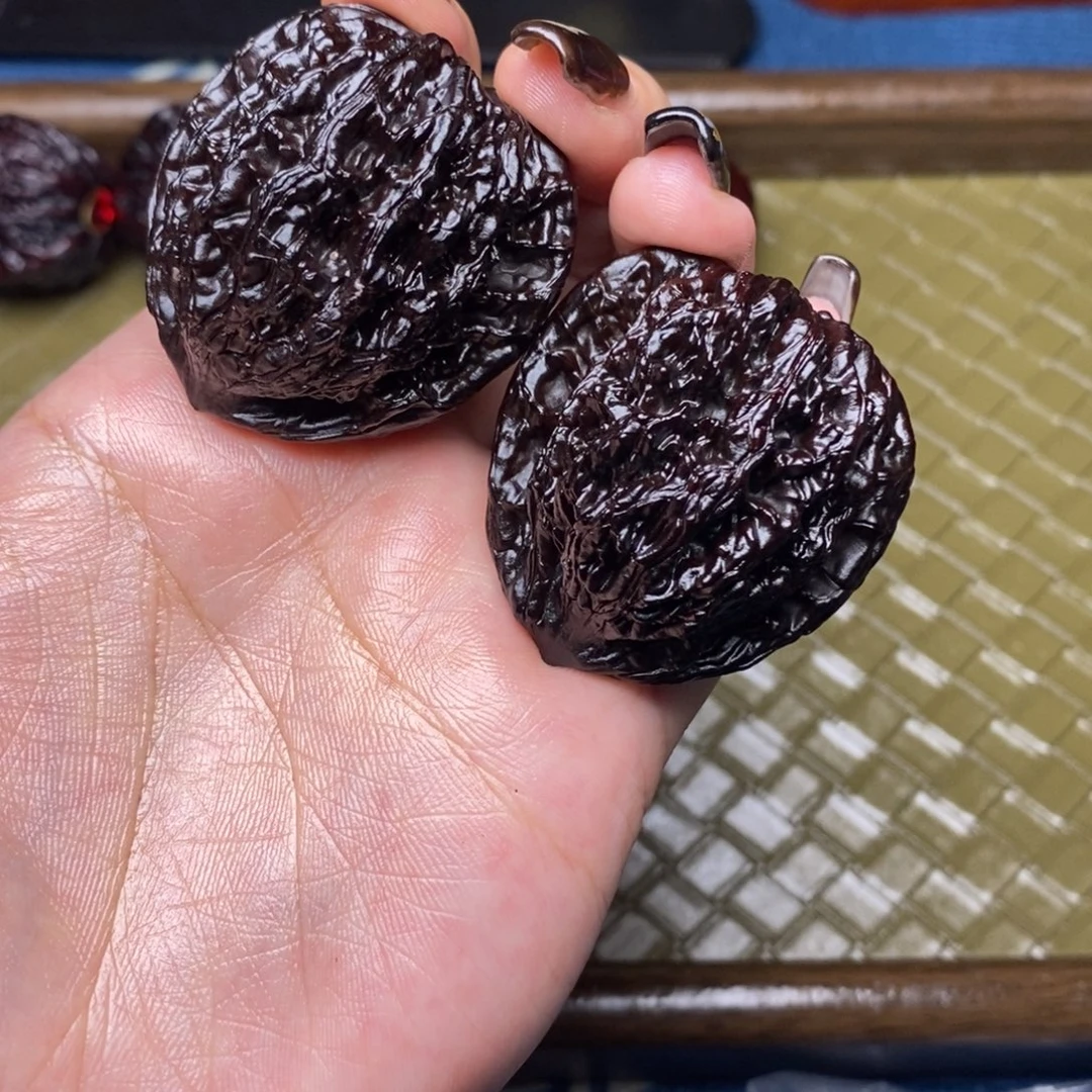 风***云文玩核桃吊坠麦虎