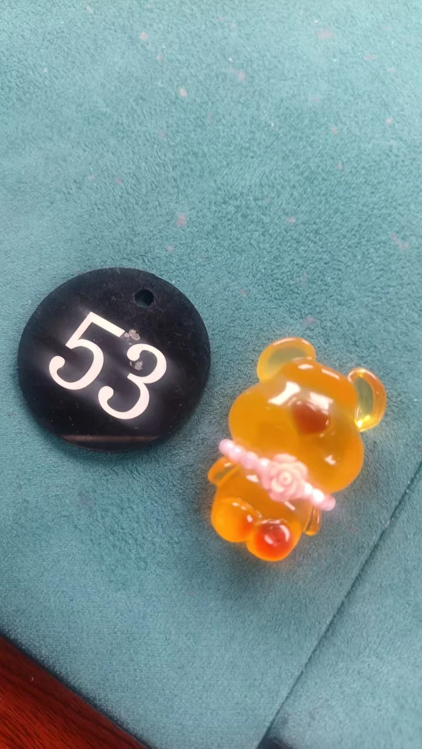 天然原矿蜜蜡小熊