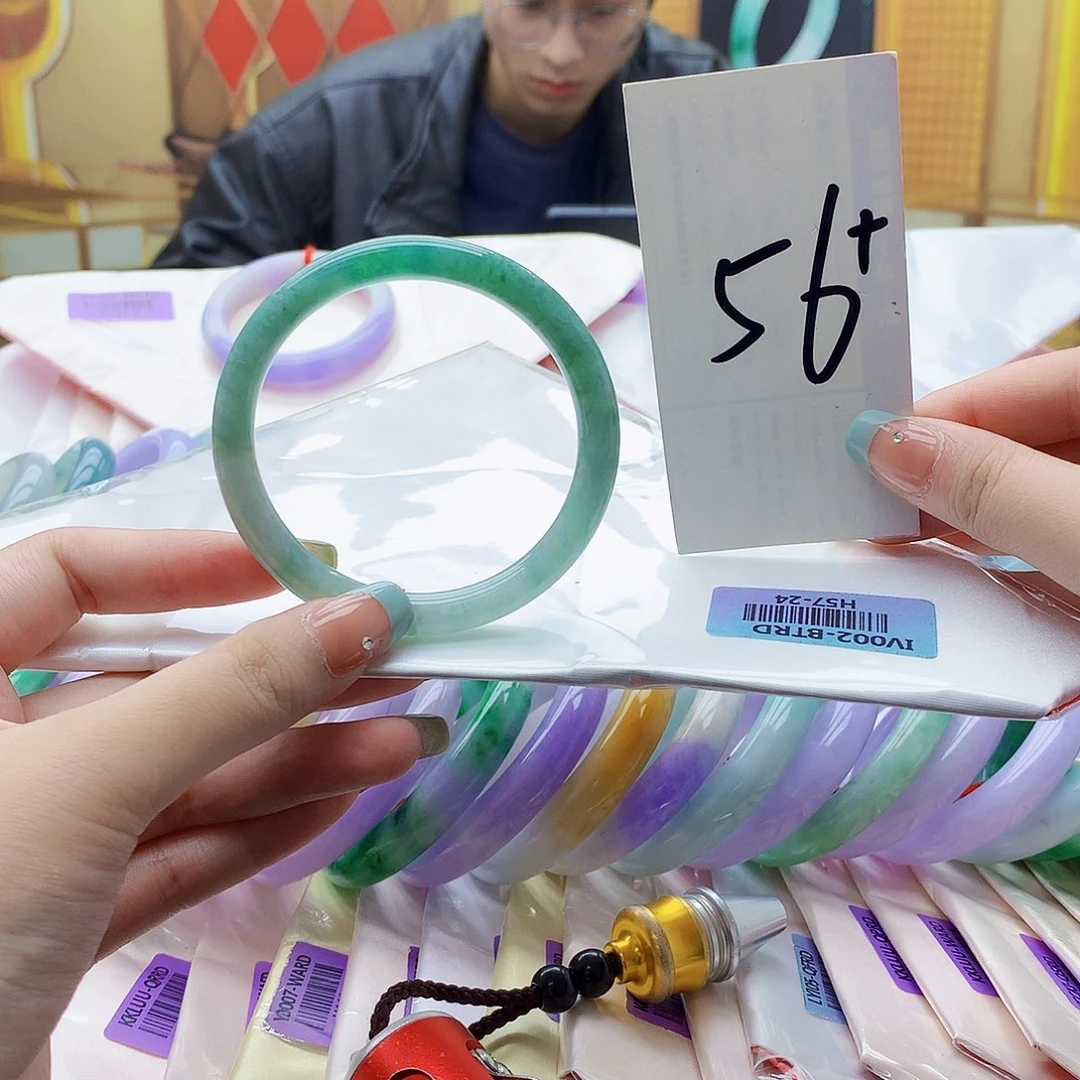 翡翠未镶嵌手镯mm