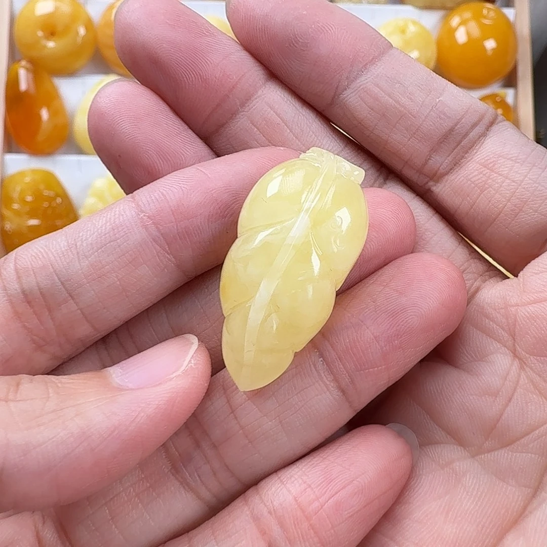 未镶嵌颈饰蜜蜡蜜蜡