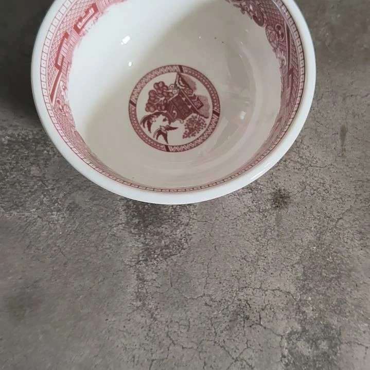 陶瓷盘子碗啥都有