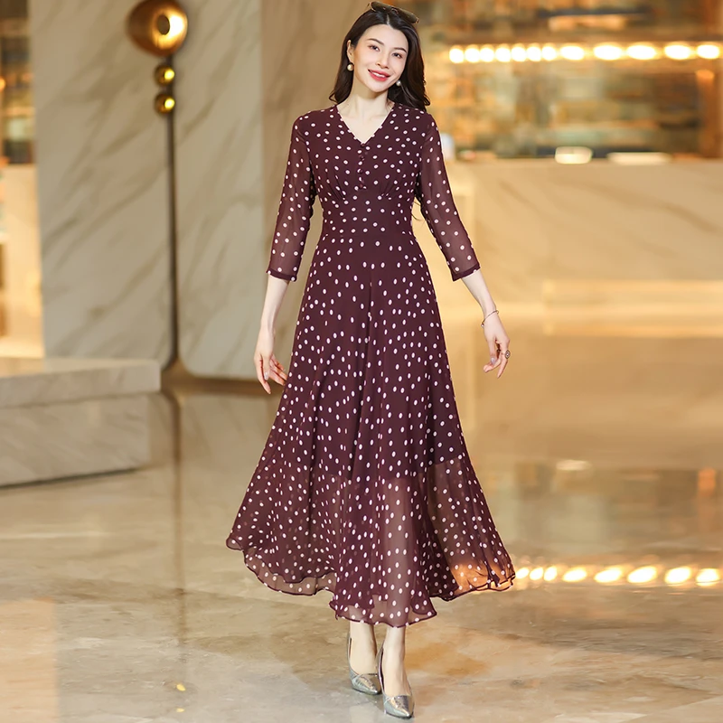 咖色波点乔其纱连衣裙女2025新款早秋收腰显瘦高级感气质大摆长裙