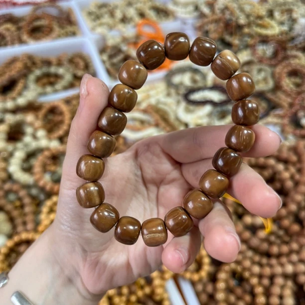 特级库克老型手串9*10mm·少棕眼线