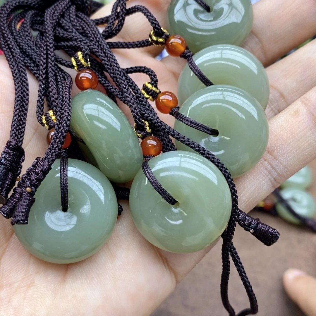 和田玉未镶嵌吊坠(不含链)