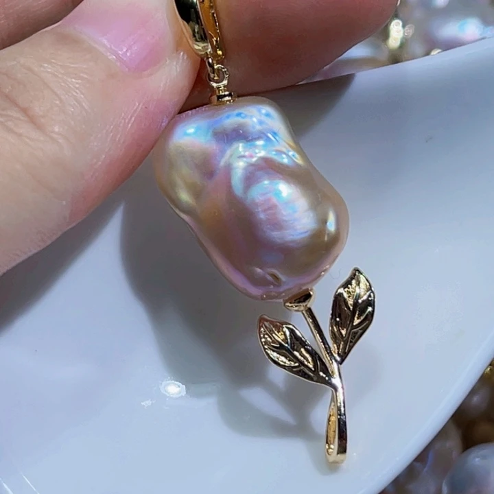 颈饰未镶嵌淡水珍珠