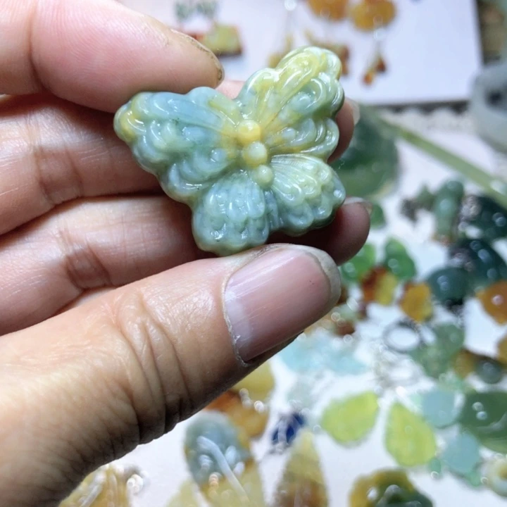 【闪购商品】蛇纹石玉耳环未镶嵌