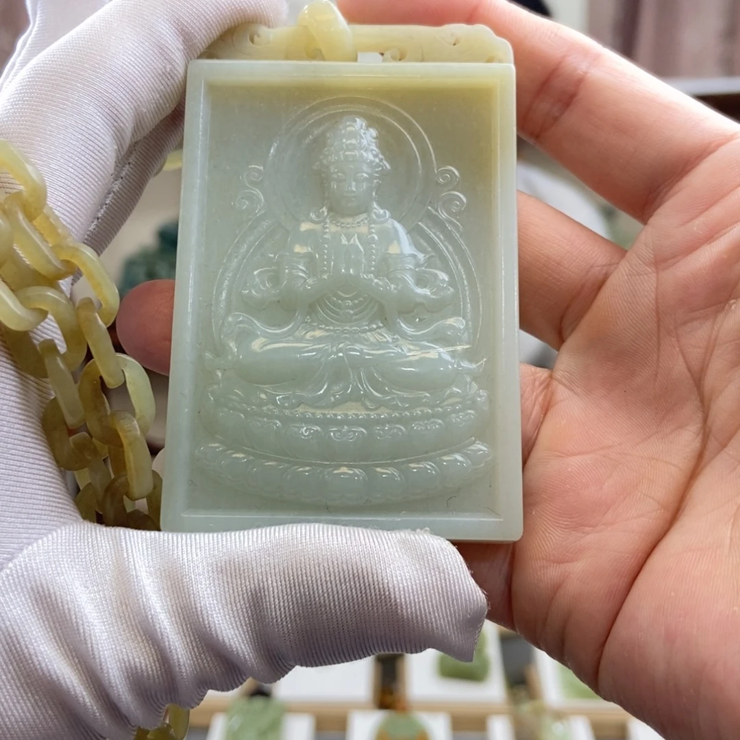 逗***子和田玉未镶嵌颈饰