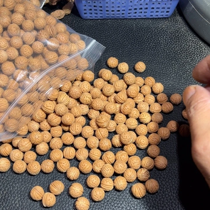 木***森桃核吊坠野生小核桃15