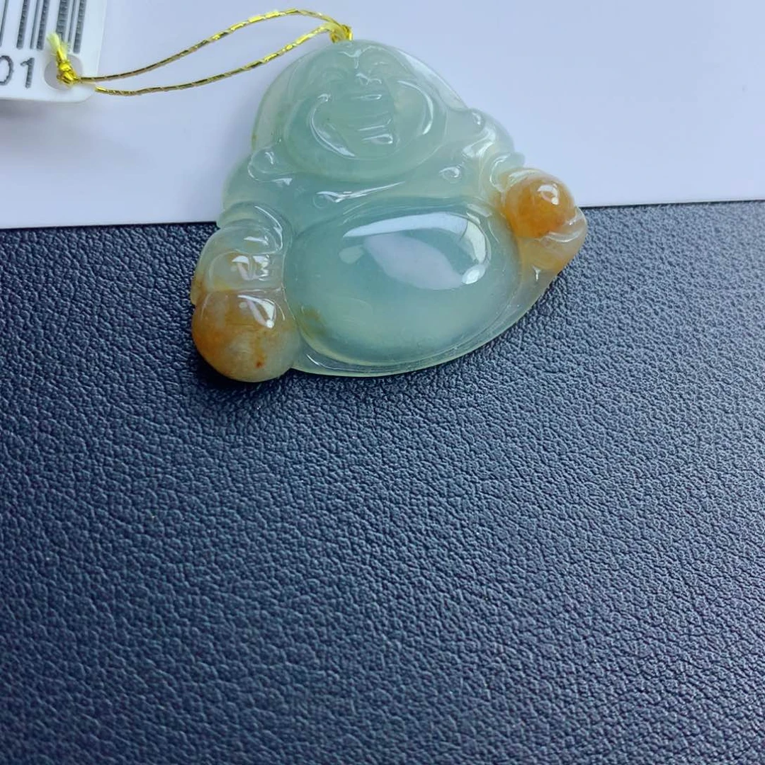翡翠颈饰未镶嵌佛公