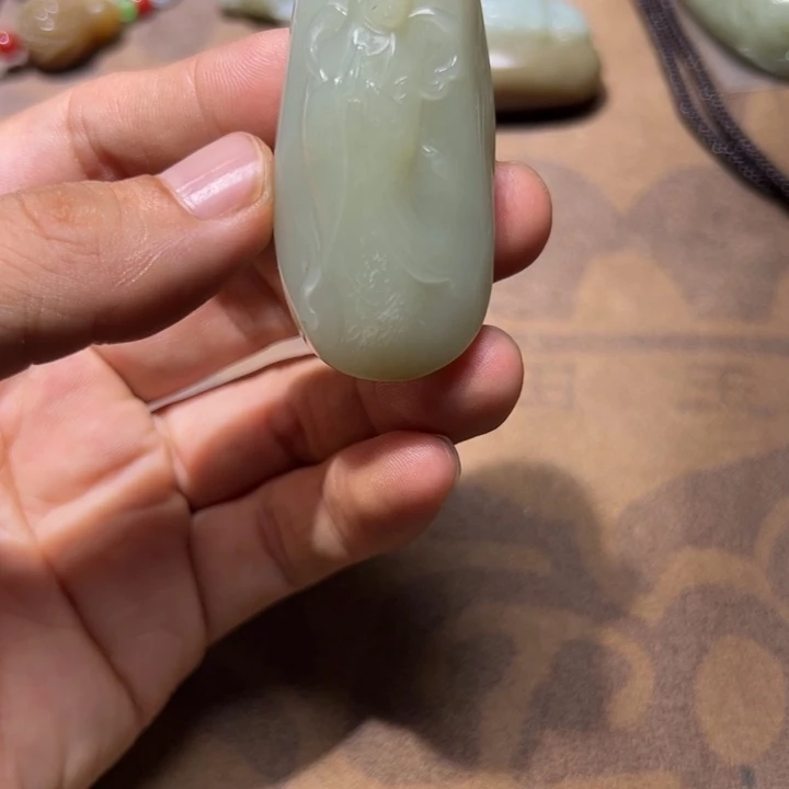 和田玉（糖玉）未镶嵌车挂?*