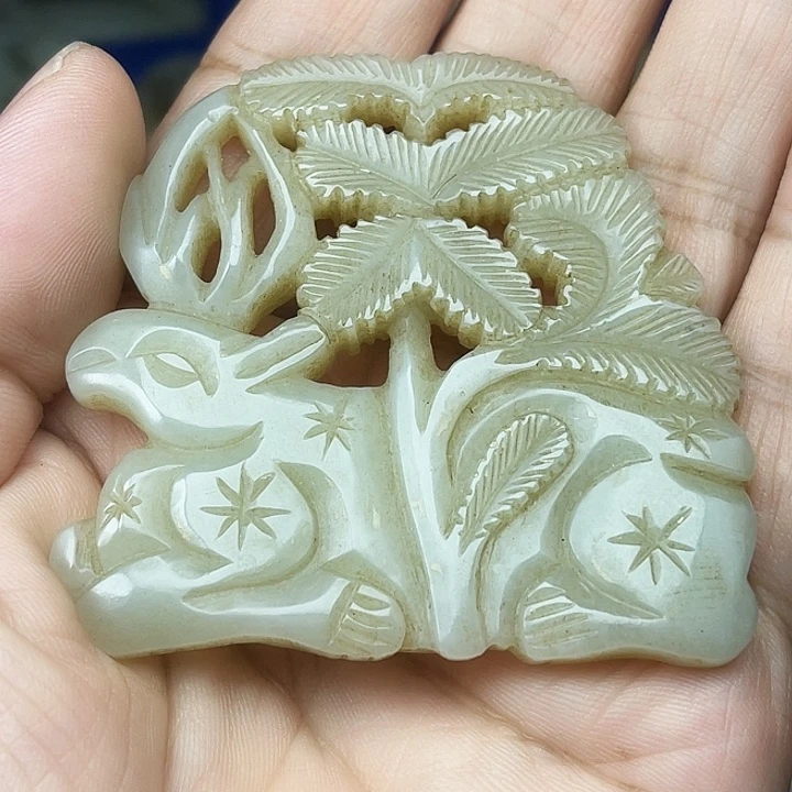 和田玉（青白玉）未镶嵌颈饰