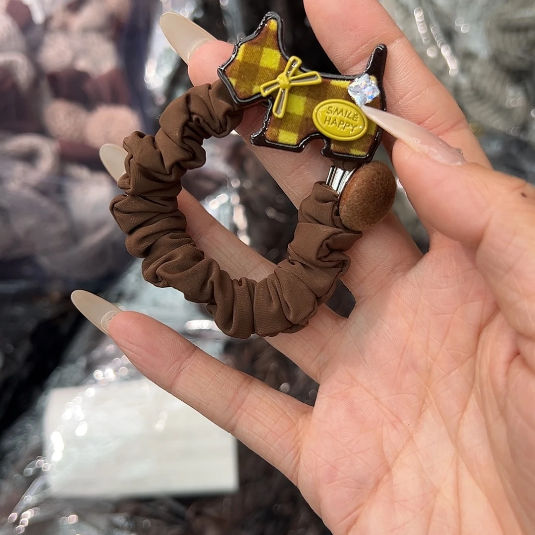 布艺非金属黄格子狗面膜圈