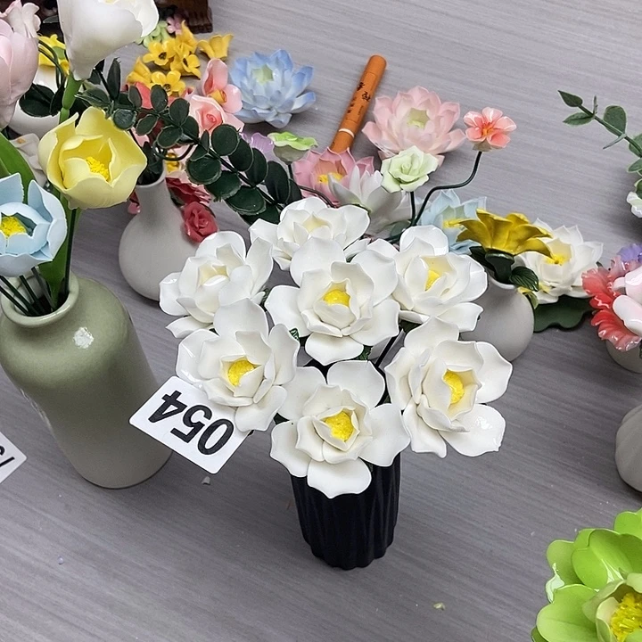 陶瓷纯手工捏花设计