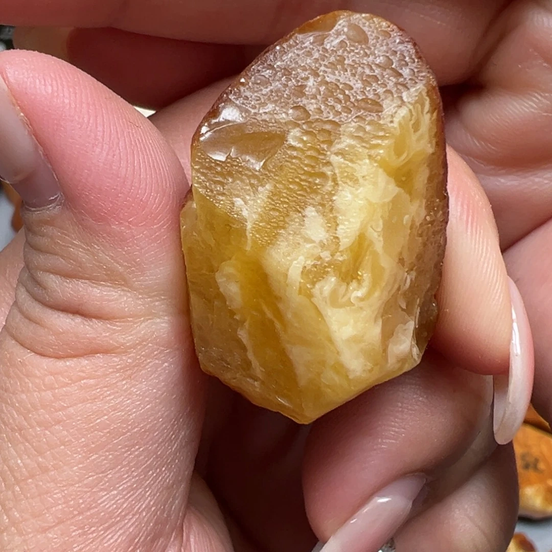 定制琥珀未镶嵌蜜蜡