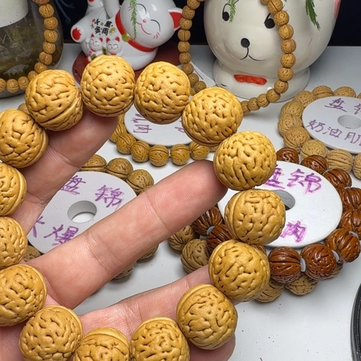 一***丶吊坠桃核文玩桃核手串