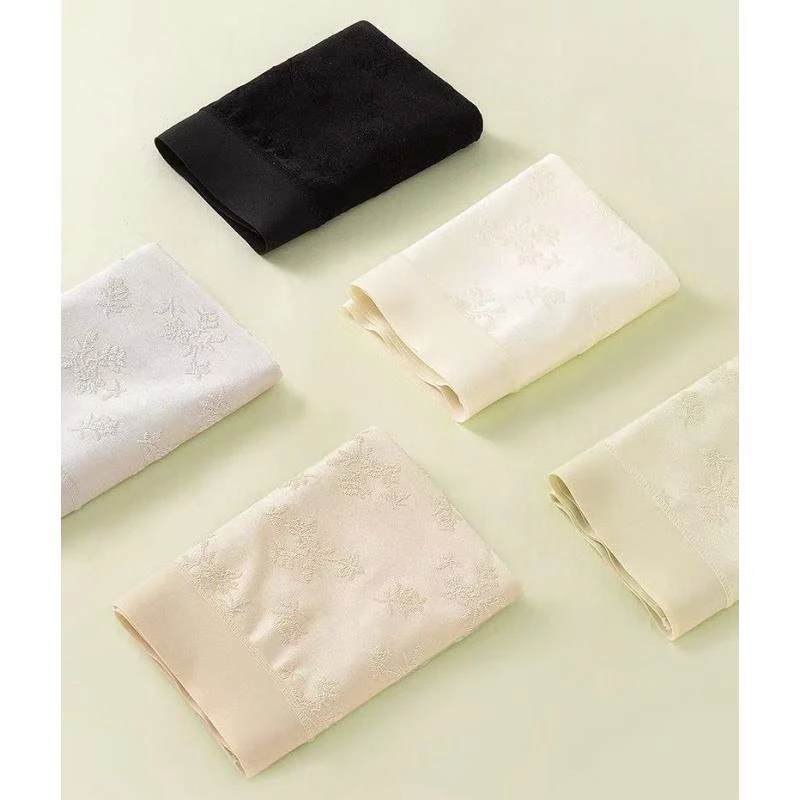 8323号85040#浮雕工艺舒适小裤子（预）