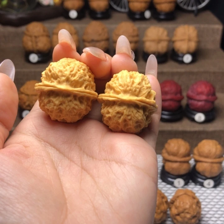 橄榄核吊坠44珊瑚绣球