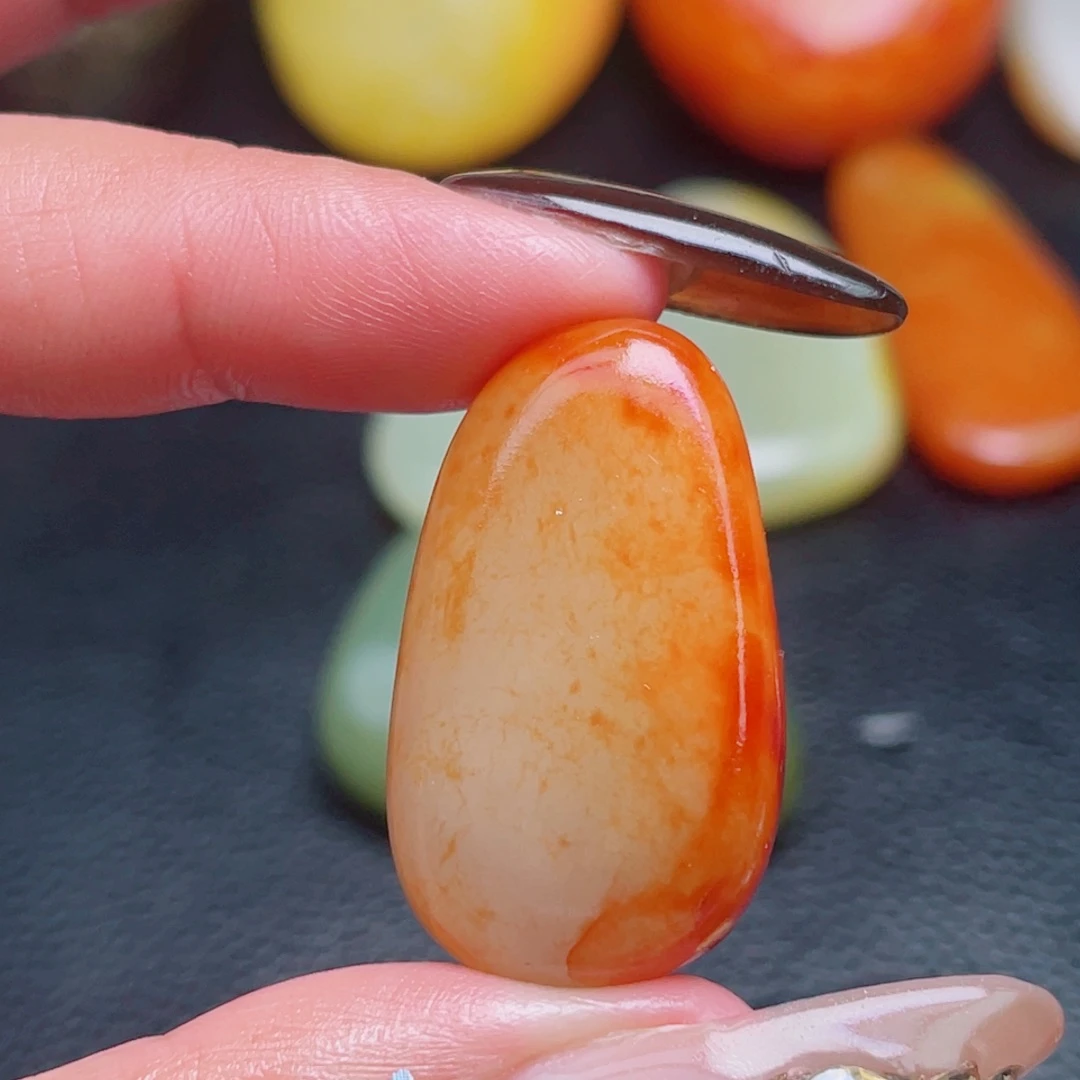 和田玉未镶嵌珠宝奇石